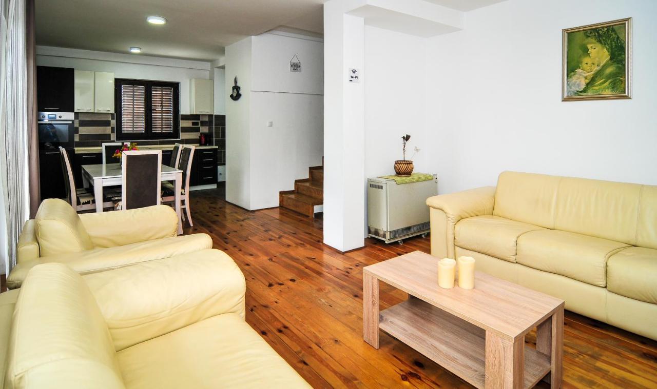 Milosavljevic Apartments Tivat Exterior foto