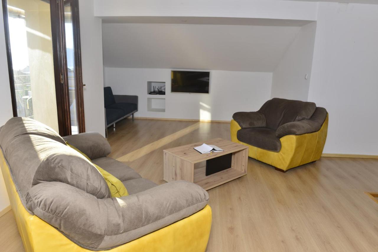 Milosavljevic Apartments Tivat Exterior foto