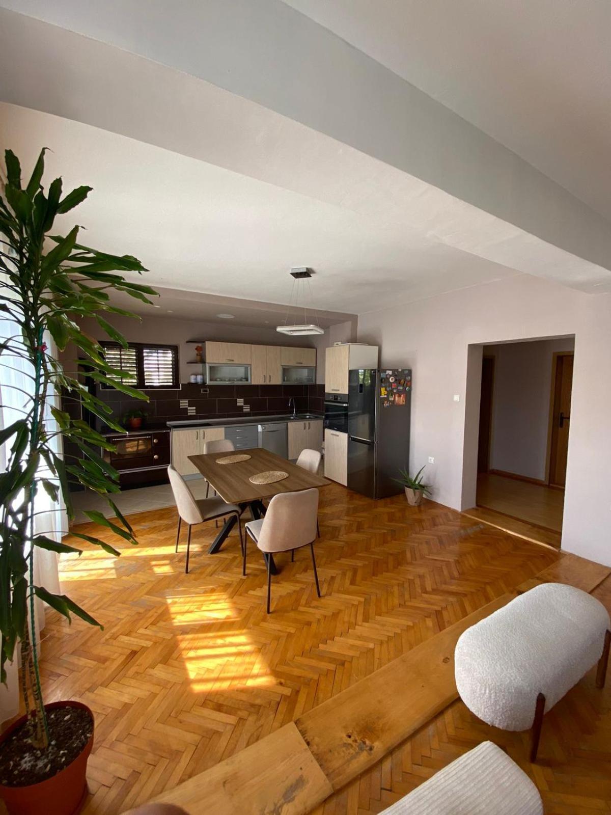 Milosavljevic Apartments Tivat Exterior foto